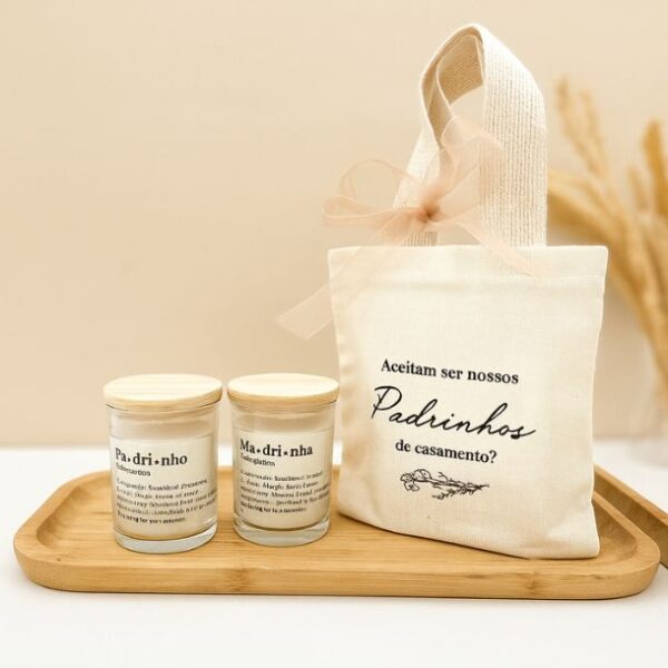 Lembrancinha Padrinhos de Casamento Kit 2 velas 70g com ecobag presente